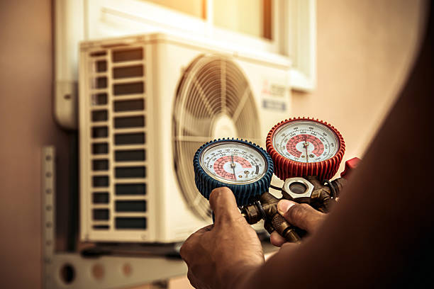 Professional Hvac technician working in Maryland Line, MD
